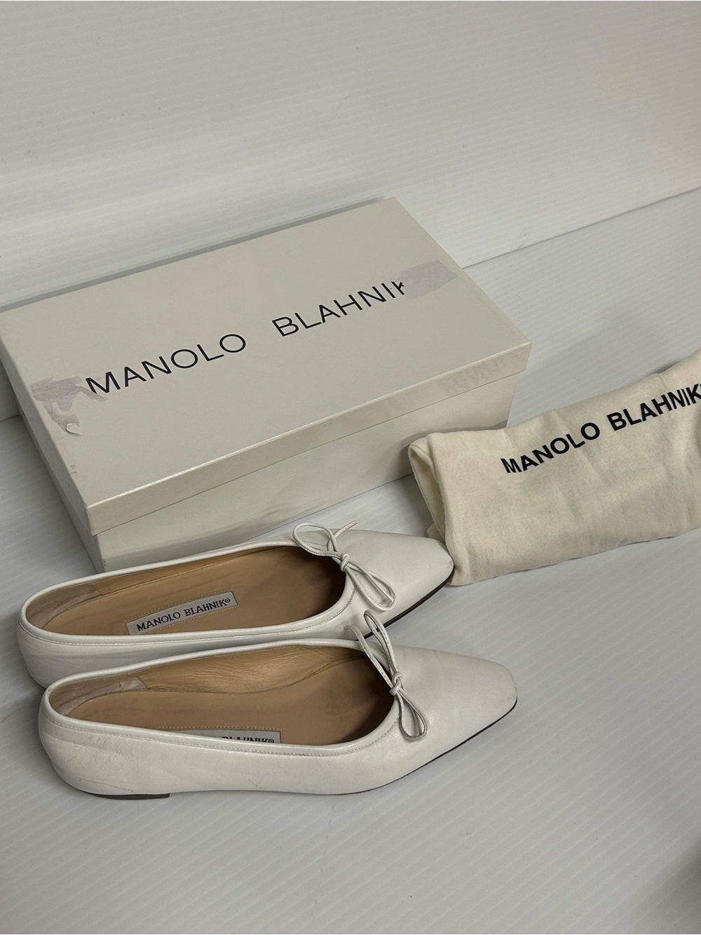 Vtg Manolo Blahnik Balleri EU 35.5 US 5.5  White Leather Ballet Flats Shoes Bows